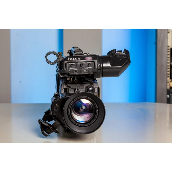 Vintage Sony DSR-370P DVCAM 16:9 Digital Camcorder Vintage Sony DSR-370P DVCAM 16:9 Digital Camcorder